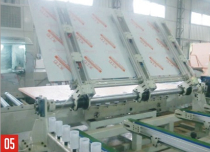 Ceramic paint board spraying line